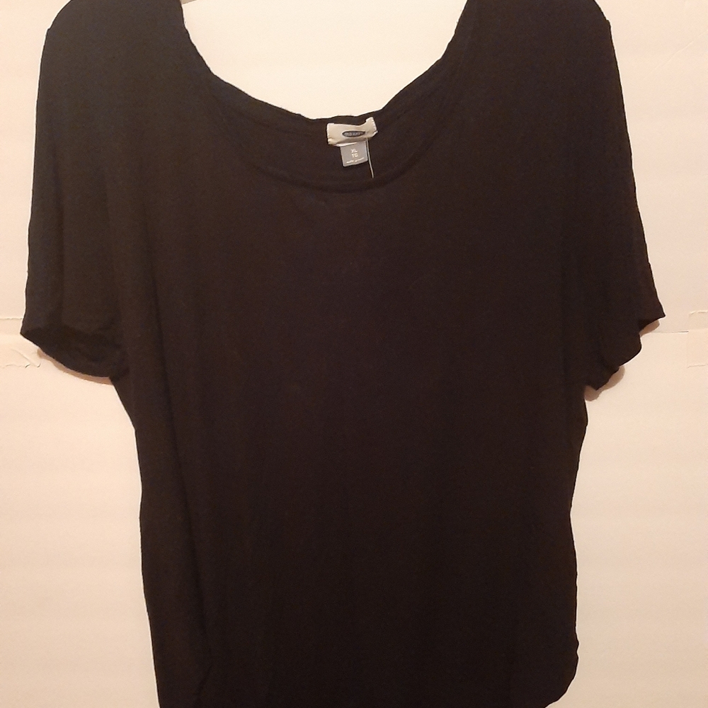 Black short sleeve Tshirt